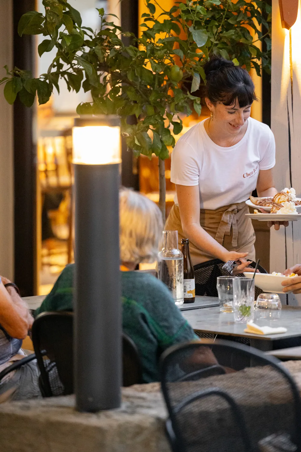Service en terrasse Chez Léon